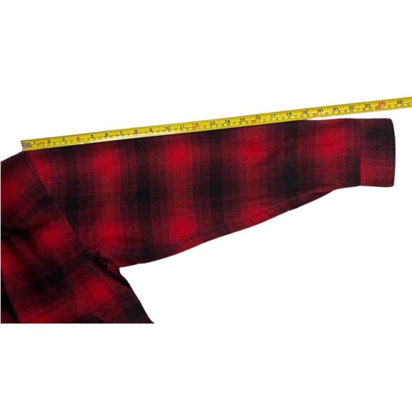 Urban Outfitters Men's Large Plaid Black and Red Flannel Hoodie - Picture 4 of 7